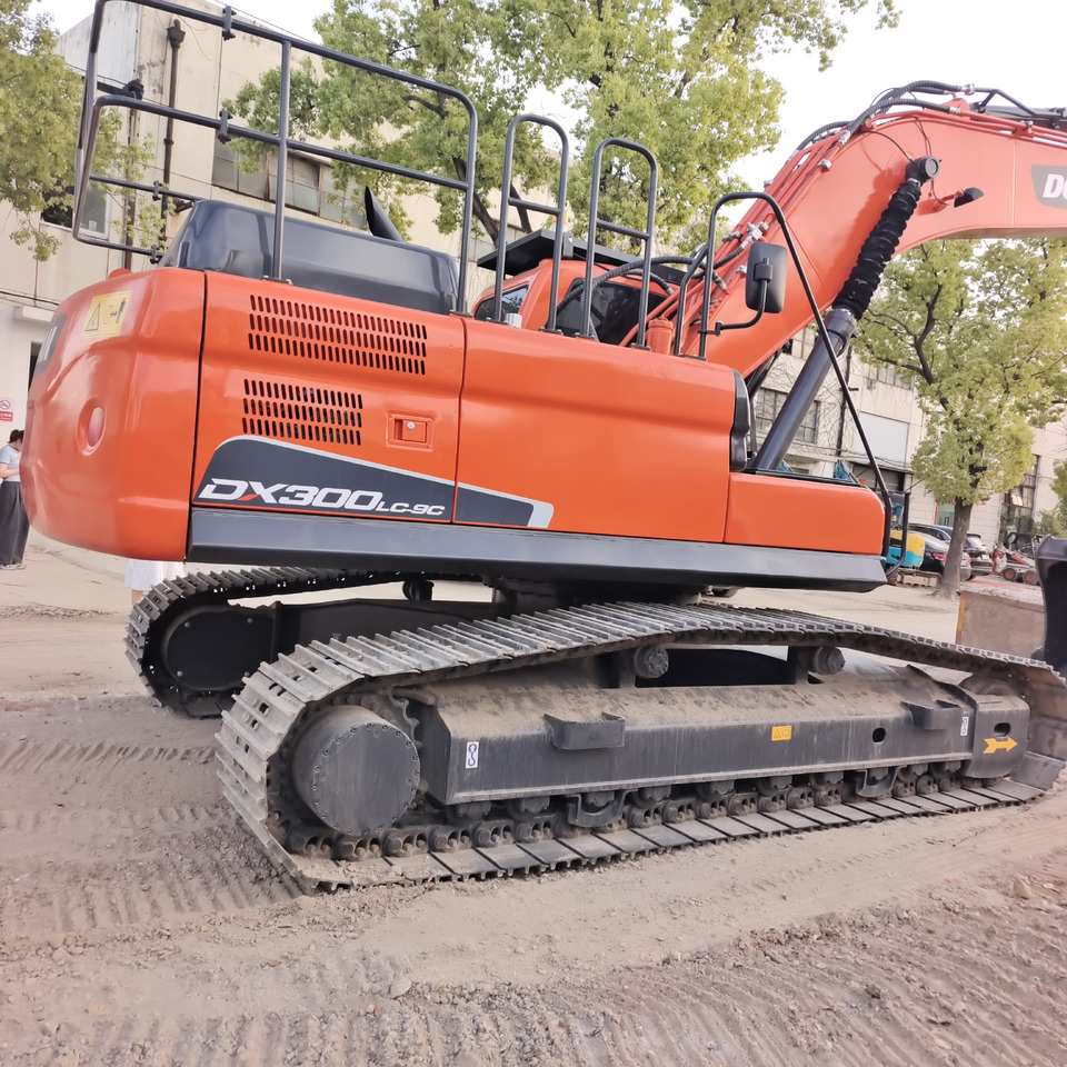 DOOSAN DX 300 LC - 9C - Excavadora de cadenas: foto 3 DOOSAN DX 300 LC - 9C - Excavadora de cadenas: foto 3