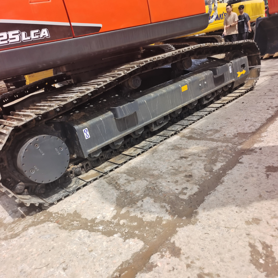 DOOSAN DX225 LCA DX225LC-9C - Excavadora de cadenas: foto 2 DOOSAN DX225 LCA DX225LC-9C - Excavadora de cadenas: foto 2