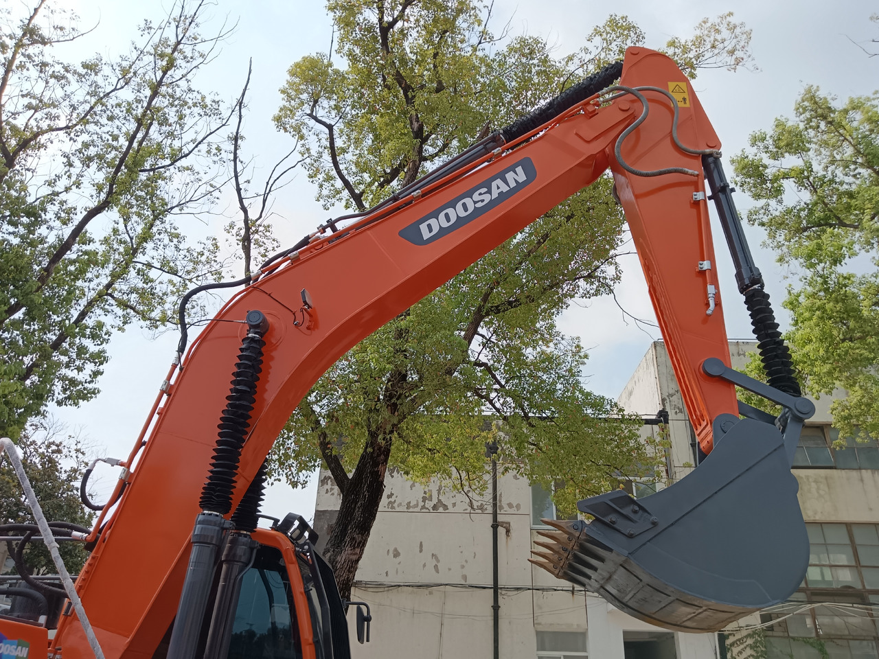 DOOSAN DX225 LCA LC-9C - Excavadora de cadenas: foto 2 DOOSAN DX225 LCA LC-9C - Excavadora de cadenas: foto 2