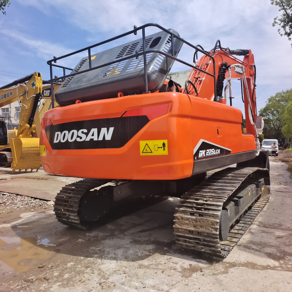 DOOSAN DX225LCA DX225 LC-9C - Excavadora de cadenas: foto 3 DOOSAN DX225LCA DX225 LC-9C - Excavadora de cadenas: foto 3