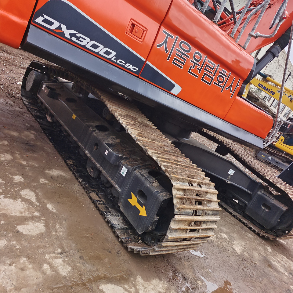 DOOSAN DX300 DX340 LCA LC-9C - Excavadora de cadenas: foto 3 DOOSAN DX300 DX340 LCA LC-9C - Excavadora de cadenas: foto 3