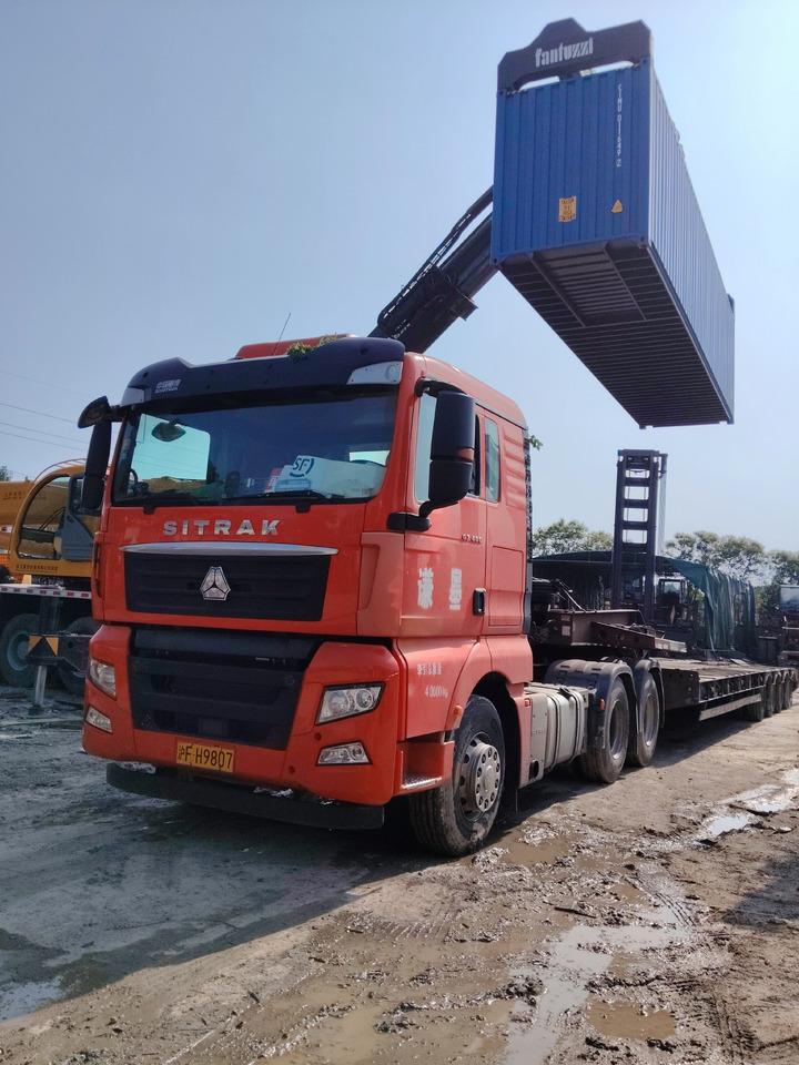 FANTUZZI CS45KM 45 TON REACH STACKER - Reach stacker: foto 2 FANTUZZI CS45KM 45 TON REACH STACKER - Reach stacker: foto 2