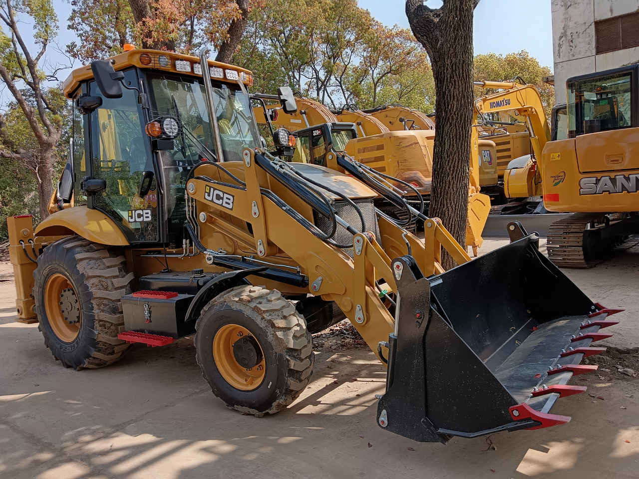 JCB 3CX BRAND NEW - Retroexcavadora: foto 4 JCB 3CX BRAND NEW - Retroexcavadora: foto 4