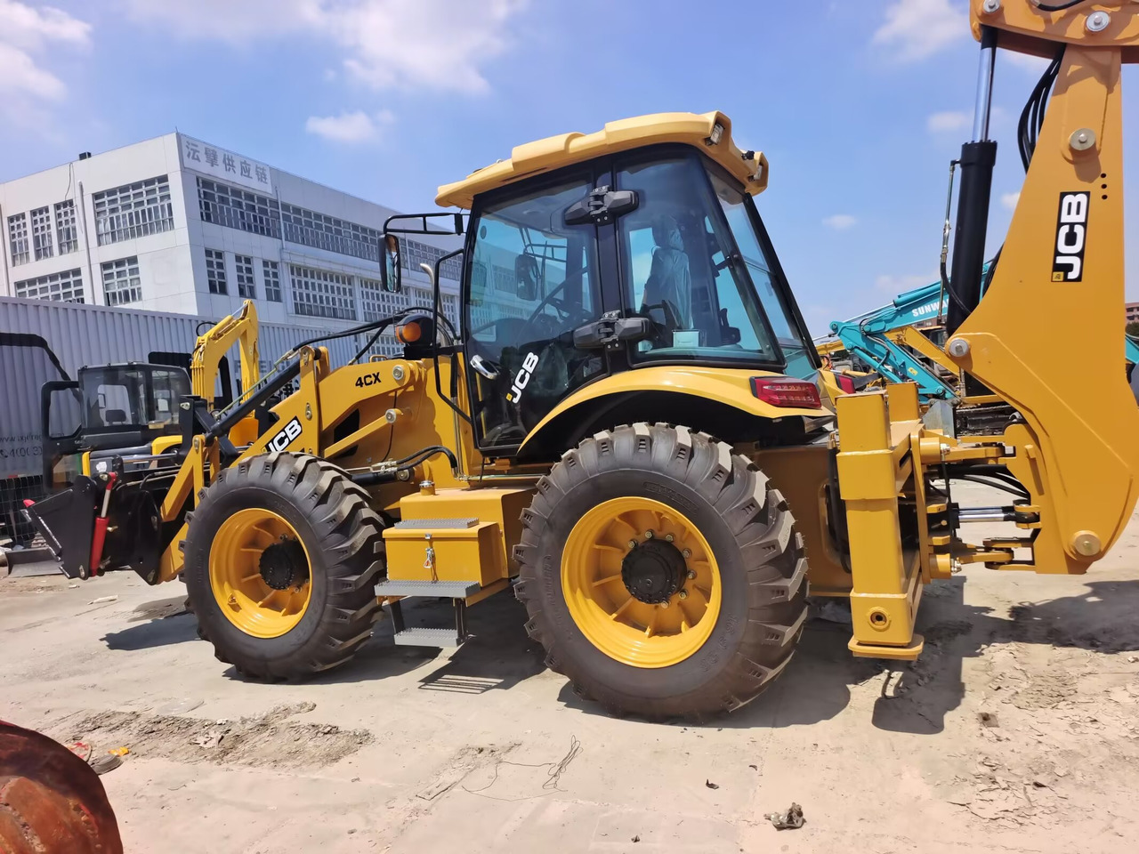 JCB 4CX BRAND NEW - Retroexcavadora: foto 2 JCB 4CX BRAND NEW - Retroexcavadora: foto 2