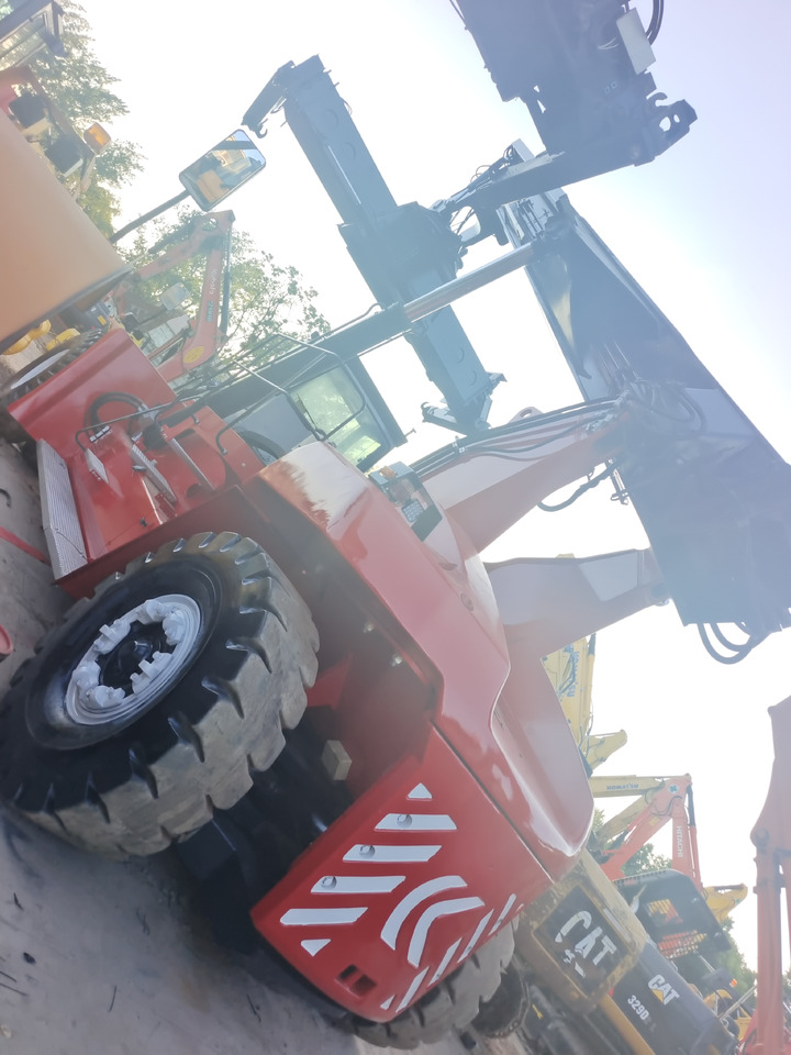 KALMAR DRF 450 - Reach stacker: foto 5 KALMAR DRF 450 - Reach stacker: foto 5