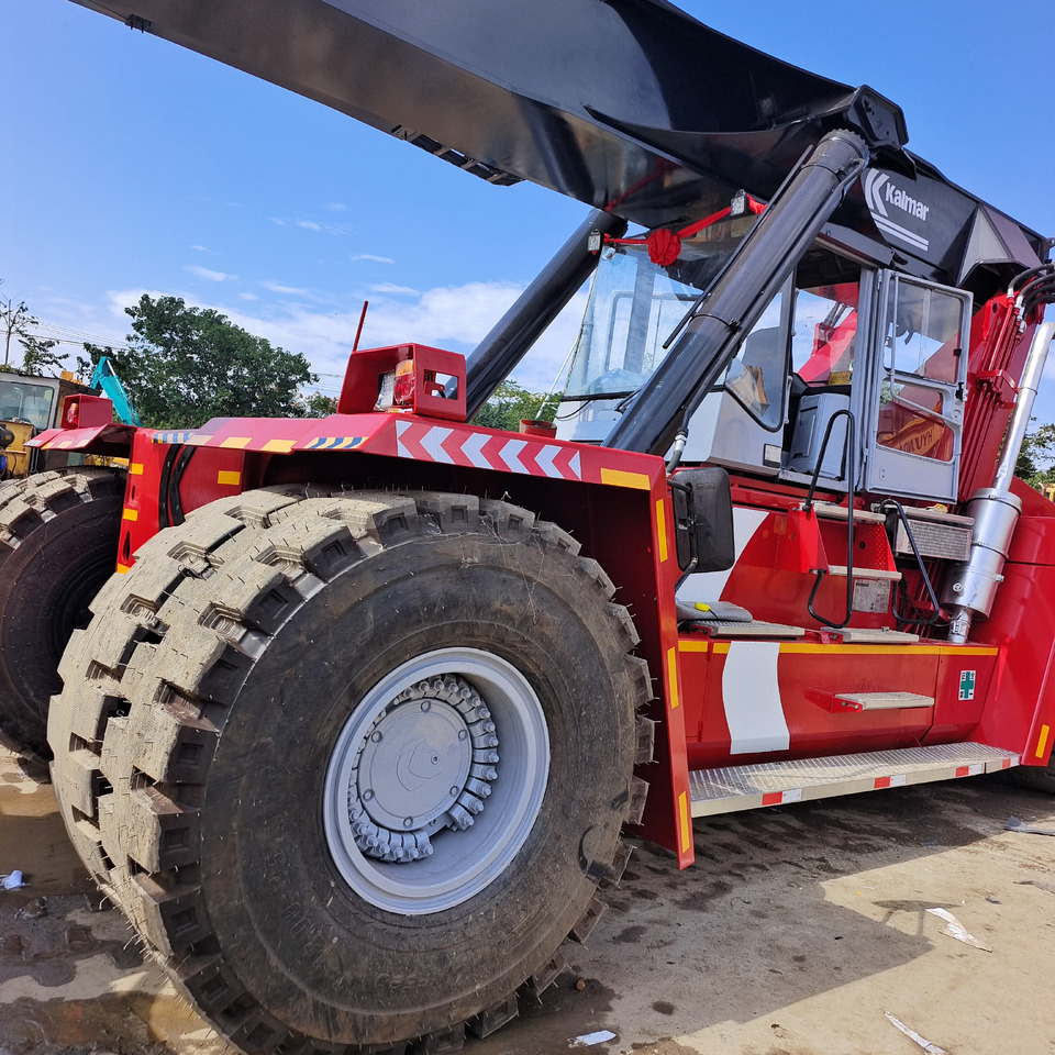 KALMAR DRF 450 - Reach stacker: foto 4 KALMAR DRF 450 - Reach stacker: foto 4