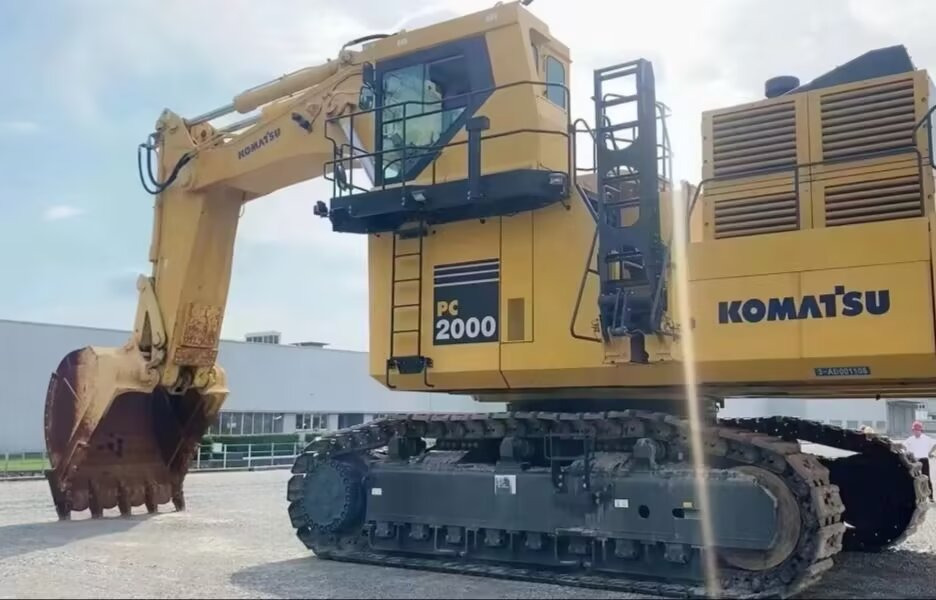 KOMATSU PC 2000 MINING CRAWLER EXCAVATER 200 TON - Maquinaria para minería: foto 1 KOMATSU PC 2000 MINING CRAWLER EXCAVATER 200 TON - Maquinaria para minería: foto 1
