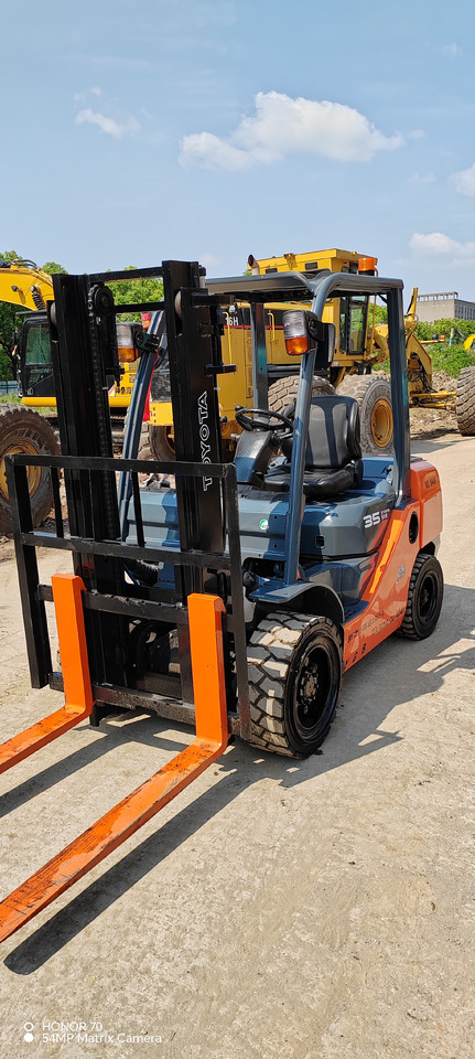 TOYOTA FD35 - Carretilla elevadora diésel: foto 5 TOYOTA FD35 - Carretilla elevadora diésel: foto 5