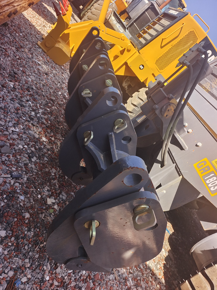 XCMG GR1803 WITH RIPPER - Grader: foto 2 XCMG GR1803 WITH RIPPER - Grader: foto 2