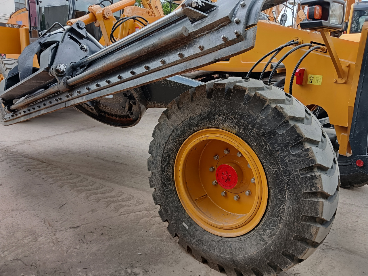 XCMG GR2153 WITH RIPPER AND TWO BLADES - Grader: foto 4 XCMG GR2153 WITH RIPPER AND TWO BLADES - Grader: foto 4