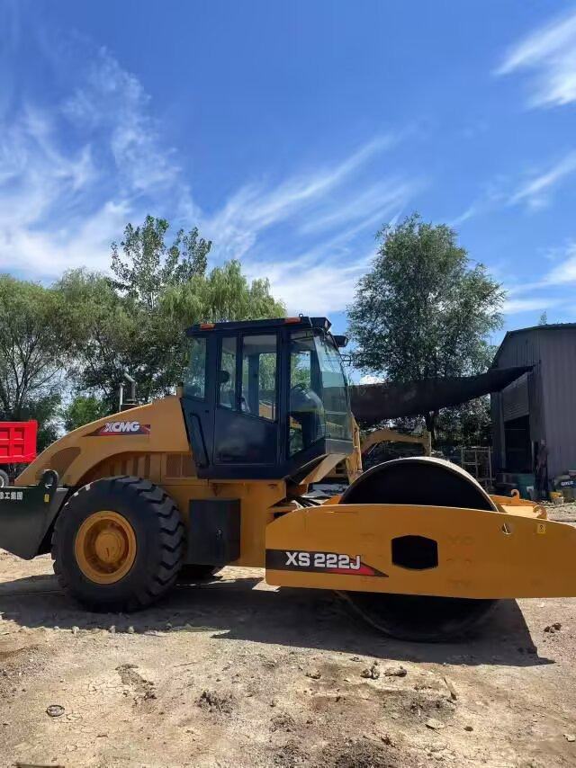 XCMG XS222J XS223J - Apisonadora de asfalto: foto 3 XCMG XS222J XS223J - Apisonadora de asfalto: foto 3