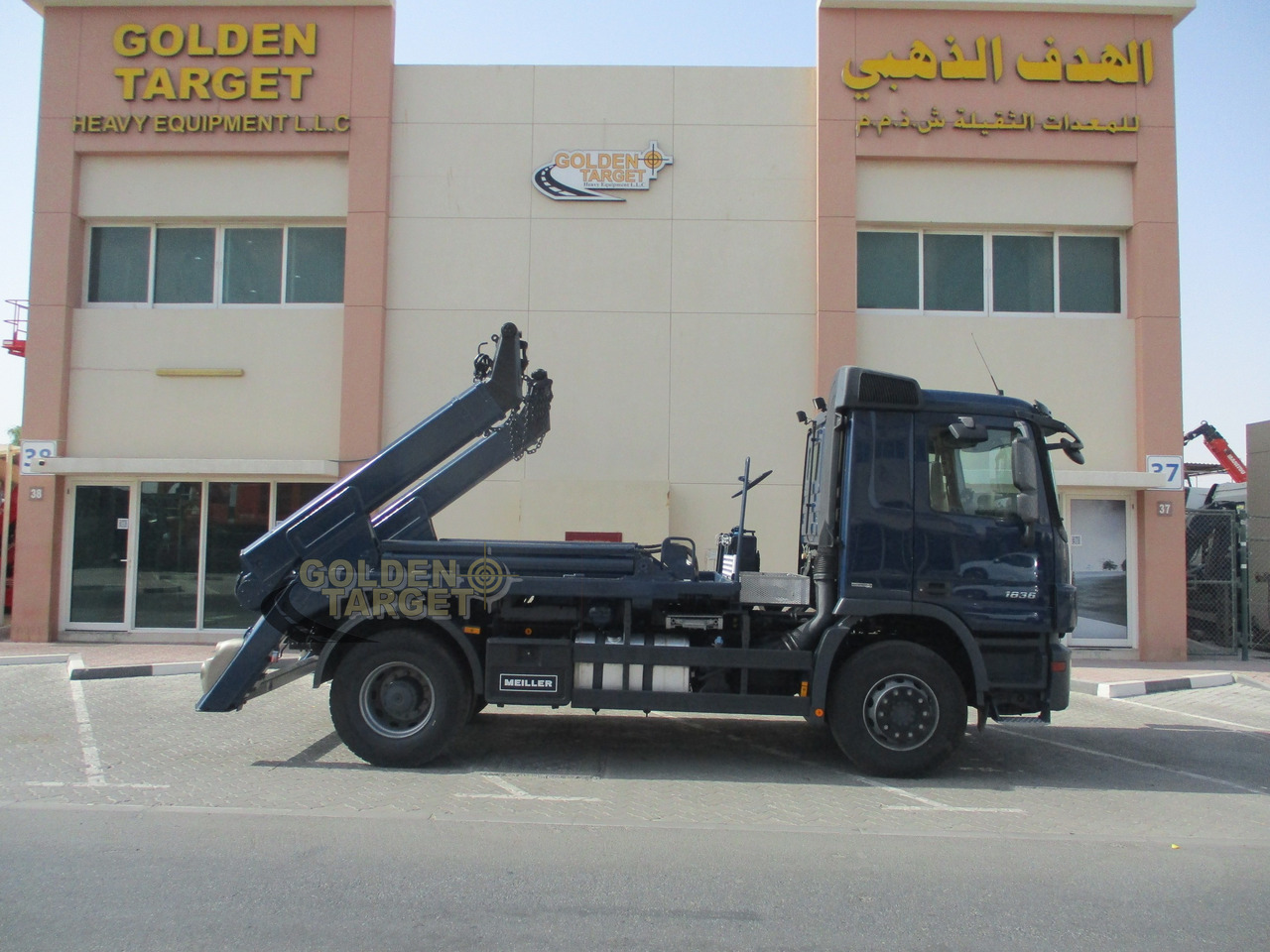 MERCEDES-BENZ Actros 1836 4x2 Skip Loader - Camión portacontenedor de cadenas: foto 5 MERCEDES-BENZ Actros 1836 4x2 Skip Loader - Camión portacontenedor de cadenas: foto 5