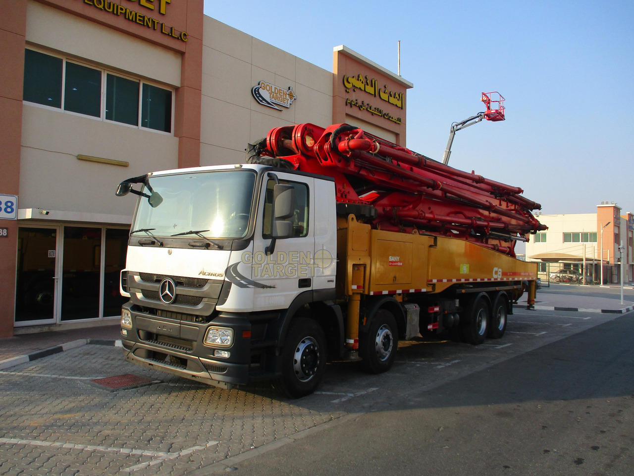 Mercedes ACTROS 4144 8x4 SANY 56m Concrete Pump - Camión bomba de hormigón: foto 2 Mercedes ACTROS 4144 8x4 SANY 56m Concrete Pump - Camión bomba de hormigón: foto 2