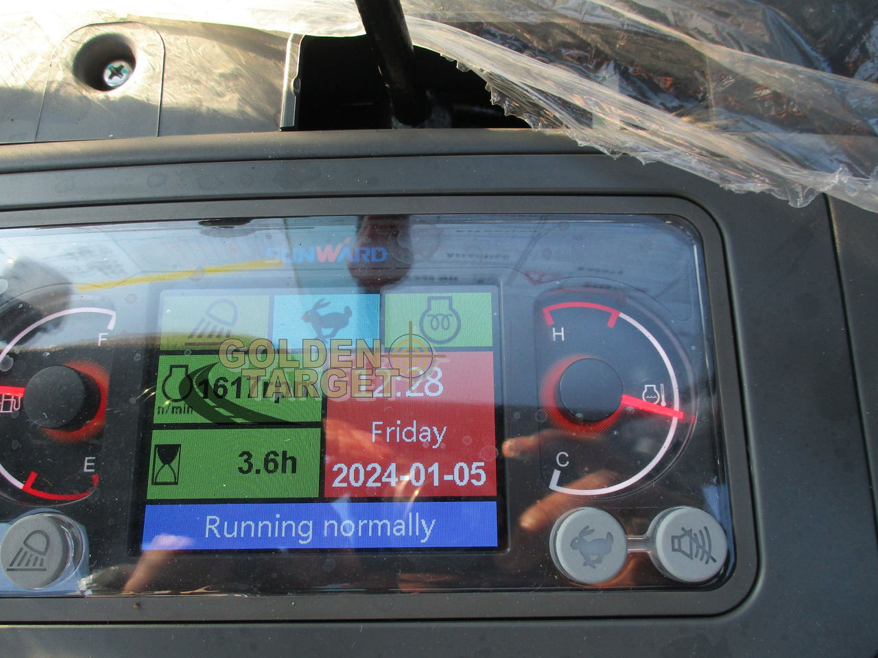 Arrendamiento de SUNWARD SWE25UF Mini Hydraulic Excavator SUNWARD SWE25UF Mini Hydraulic Excavator: foto 12 Arrendamiento de SUNWARD SWE25UF Mini Hydraulic Excavator SUNWARD SWE25UF Mini Hydraulic Excavator: foto 12