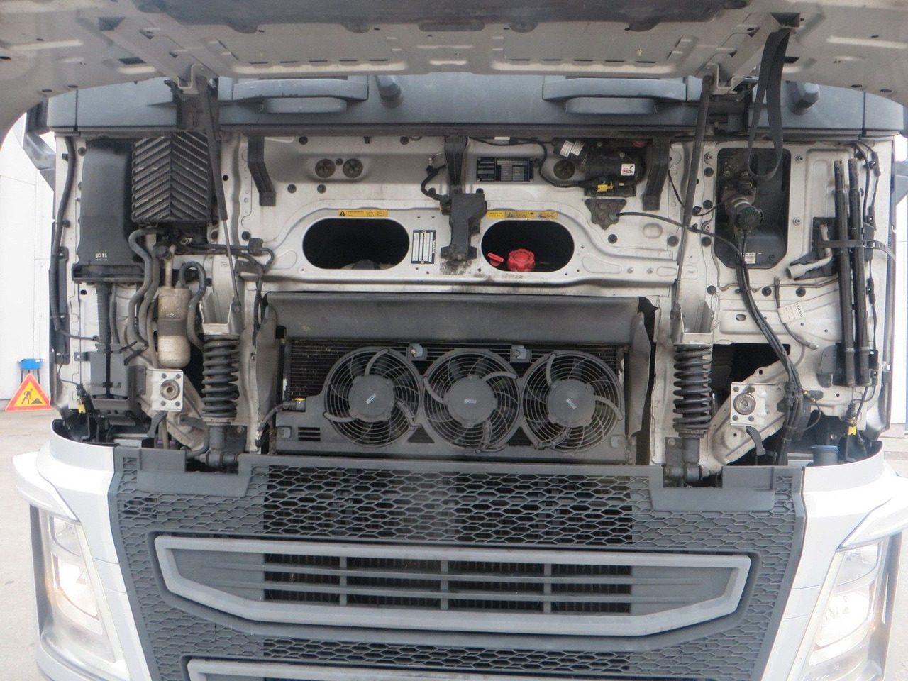 Volvo FH460 4x2Tractor - Cabeza tractora: foto 5 Volvo FH460 4x2Tractor - Cabeza tractora: foto 5