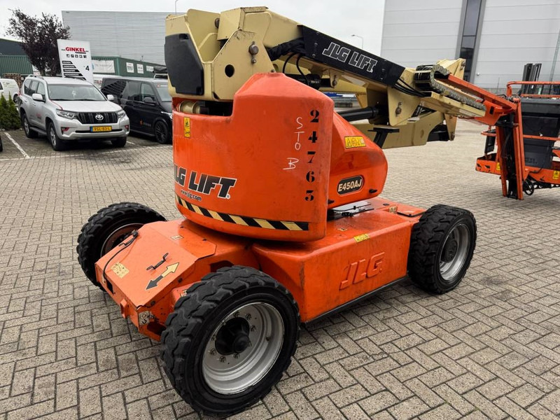 JLG E 450 AJ - Plataforma articulada: foto 4 JLG E 450 AJ - Plataforma articulada: foto 4