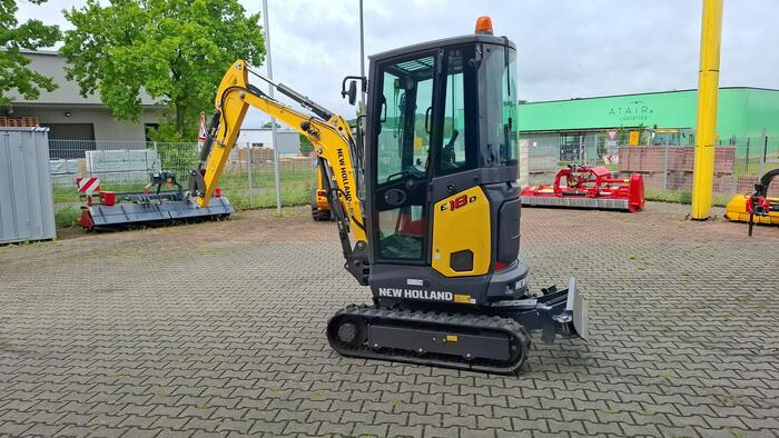 New Holland E18D / EuroComach 1,8T - Miniexcavadora: foto 3 New Holland E18D / EuroComach 1,8T - Miniexcavadora: foto 3