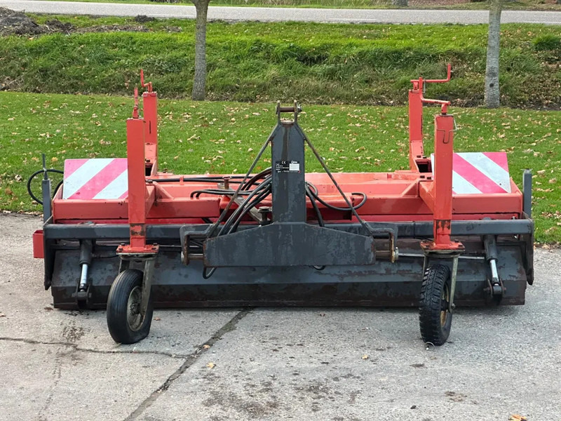 Hekamp Veegmachine met opvangbak Hydraulisch borstel - Tractor: foto 2 Hekamp Veegmachine met opvangbak Hydraulisch borstel - Tractor: foto 2