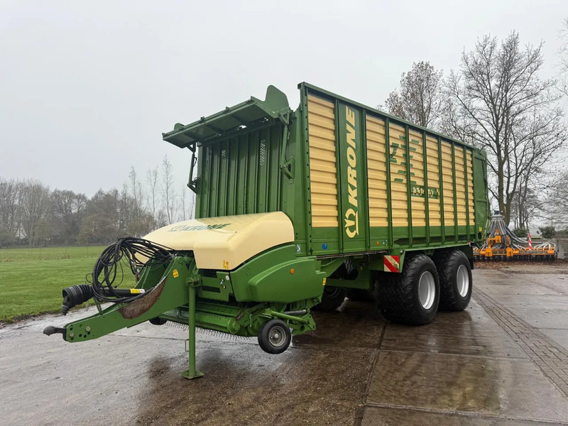 Krone ZX 450 GL Ladewagen 1996 vrachten! Opraapwagen - Maquinaria agrícola: foto 2 Krone ZX 450 GL Ladewagen 1996 vrachten! Opraapwagen - Maquinaria agrícola: foto 2