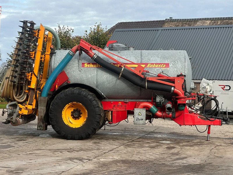 Schuitemaker Robusta 116 + Veenhuis euroject 7.60 Bemestertank - Maquinaria agrícola: foto 1 Schuitemaker Robusta 116 + Veenhuis euroject 7.60 Bemestertank - Maquinaria agrícola: foto 1