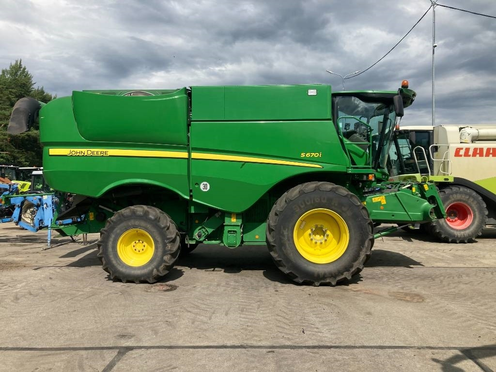 John Deere S 670 i - Cosechadora de granos: foto 4 John Deere S 670 i - Cosechadora de granos: foto 4
