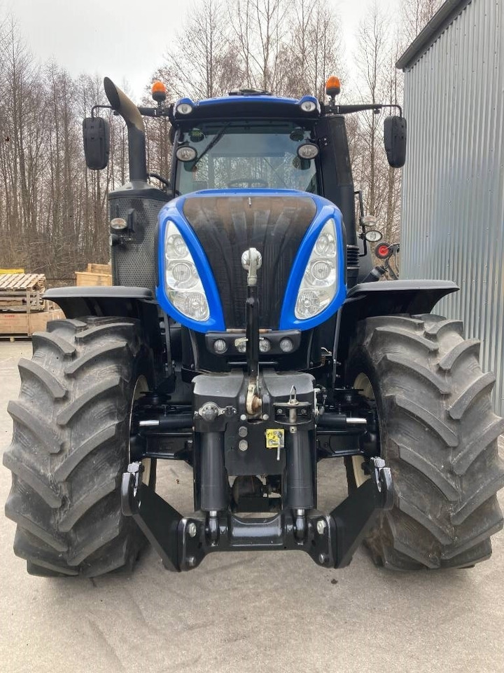New Holland T 8.320 AC - Tractor: foto 5 New Holland T 8.320 AC - Tractor: foto 5