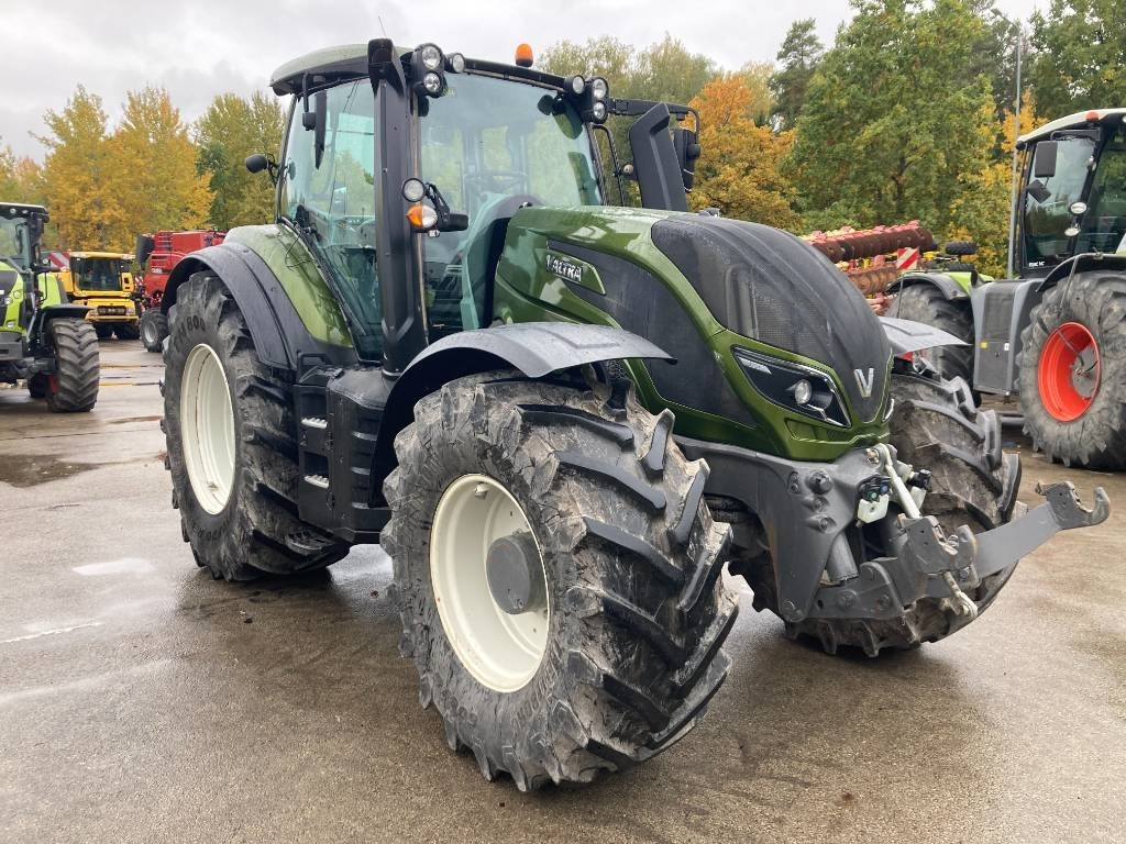 Valtra T 234 - Tractor: foto 2 Valtra T 234 - Tractor: foto 2