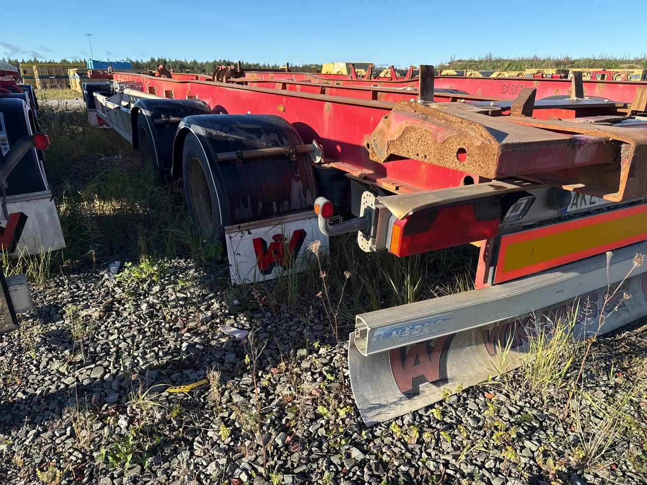 Lastväxlarsläp NÄRKO D4YF51H11 -2007 REP OBJEKT - Remolque multilift/ Portacontenedores de cadenas: foto 1 Lastväxlarsläp NÄRKO D4YF51H11 -2007 REP OBJEKT - Remolque multilift/ Portacontenedores de cadenas: foto 1