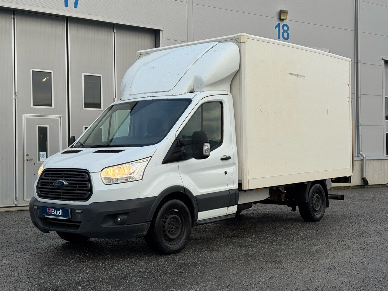 Lätt lastbil Ford Transit 350 Chassi Cab 2.0 TDCi SelectShift -2018 - Furgoneta caja cerrada: foto 1 Lätt lastbil Ford Transit 350 Chassi Cab 2.0 TDCi SelectShift -2018 - Furgoneta caja cerrada: foto 1