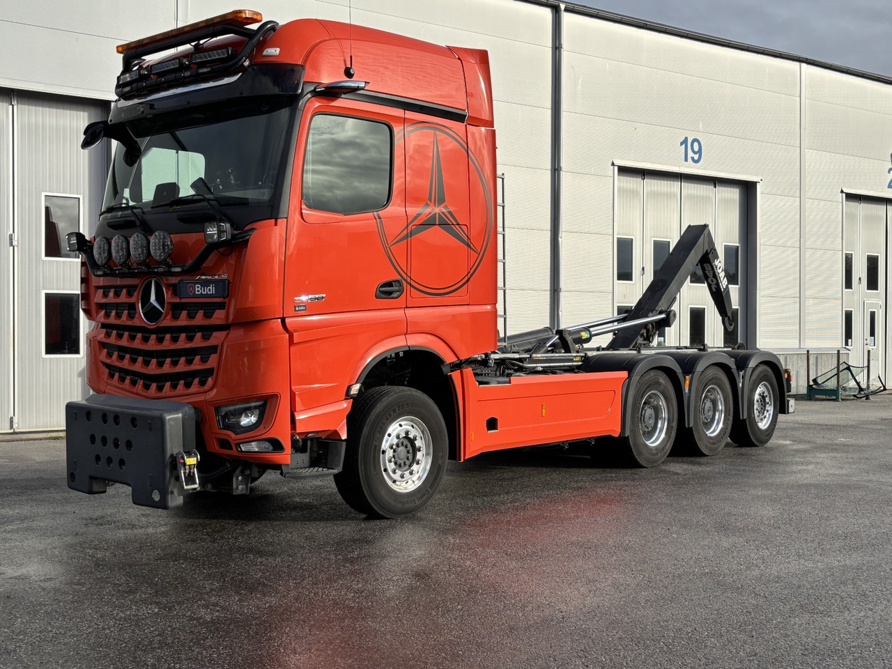 Tridemväxlare Mercedes-Benz Arocs 3758 -2023 | JOAB 24 ton | Plogutrustad - Camión multibasculante: foto 1 Tridemväxlare Mercedes-Benz Arocs 3758 -2023 | JOAB 24 ton | Plogutrustad - Camión multibasculante: foto 1