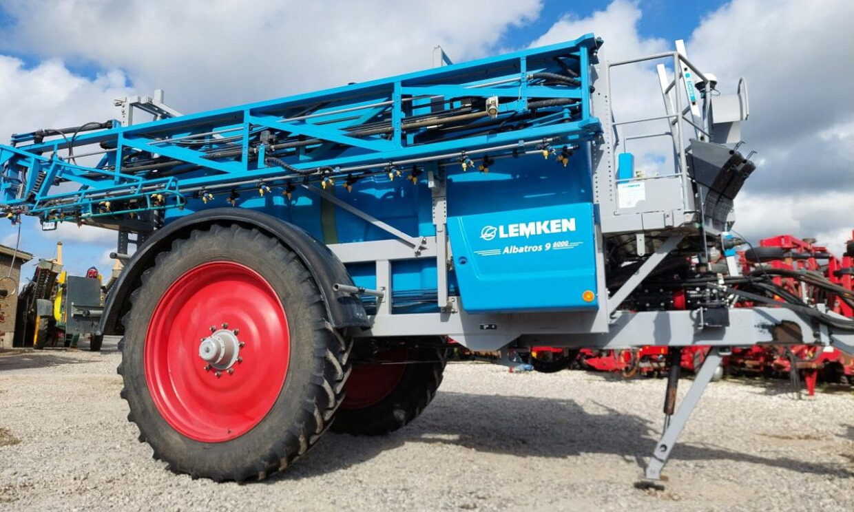 Lemken ALBATROS 9 6000 L med GPS - Pulverizador arrastrado: foto 4 Lemken ALBATROS 9 6000 L med GPS - Pulverizador arrastrado: foto 4