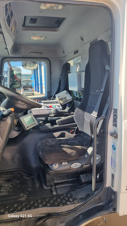 MERCEDES ACTROS MP3 - Cabina: foto 4 MERCEDES ACTROS MP3 - Cabina: foto 4