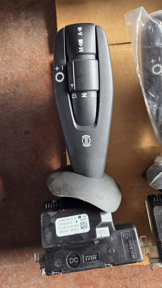 MERCEDES-BENZ ACTROS MP4 - Conmutador en la columna de dirección para Camión: foto 4 MERCEDES-BENZ ACTROS MP4 - Conmutador en la columna de dirección para Camión: foto 4