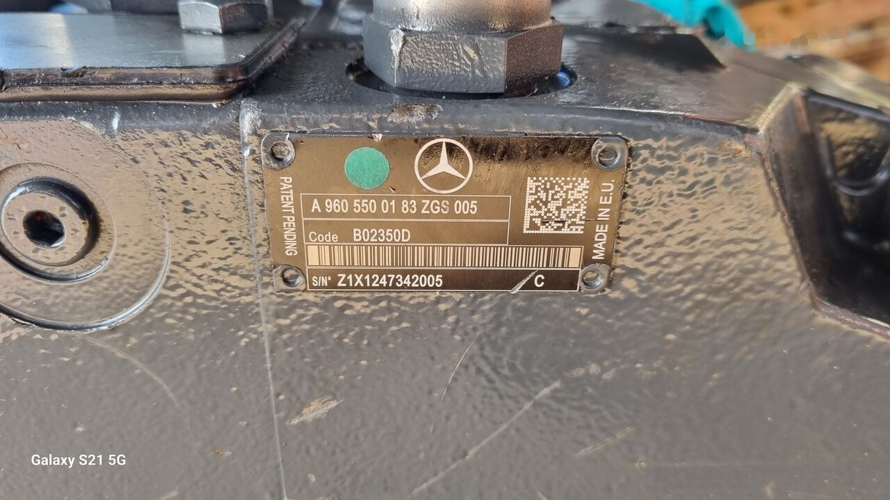 Mercedes-Benz HYDRAULIC POMP A9605500183 Mercedes-Benz ACTROS MP4 - Bomba hidráulica para Camión: foto 3 Mercedes-Benz HYDRAULIC POMP A9605500183 Mercedes-Benz ACTROS MP4 - Bomba hidráulica para Camión: foto 3