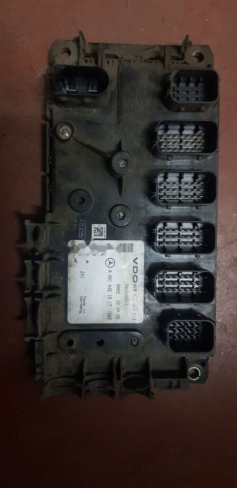 Mercedes-Benz instrumend panel Mercedes-Benz ACTROS MP2 - Salpicadero para Camión: foto 1 Mercedes-Benz instrumend panel Mercedes-Benz ACTROS MP2 - Salpicadero para Camión: foto 1