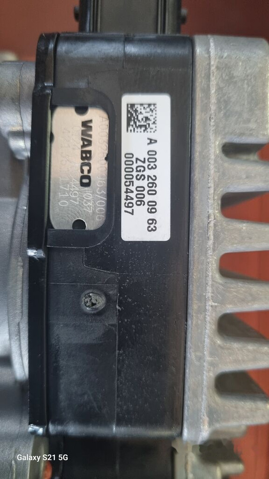 WABCO GATE CYLINDER 3 PEDAL NEW A   Mercedes-Benz ACTROS MP2 MP3 - Unidad de control para Camión: foto 2 WABCO GATE CYLINDER 3 PEDAL NEW A   Mercedes-Benz ACTROS MP2 MP3 - Unidad de control para Camión: foto 2