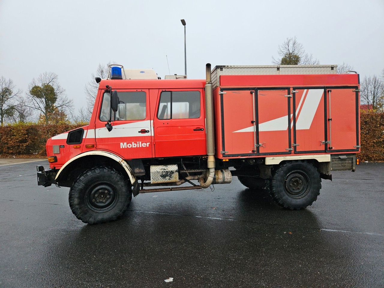 Unimog U4000 4x4 DOKA Tanklöschfahrzeug Feuerwehr - Camión cisterna: foto 3 Unimog U4000 4x4 DOKA Tanklöschfahrzeug Feuerwehr - Camión cisterna: foto 3