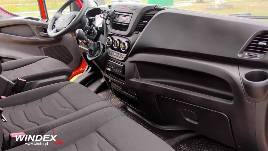 Iveco 40C21 - Cabeza tractora: foto 3 Iveco 40C21 - Cabeza tractora: foto 3