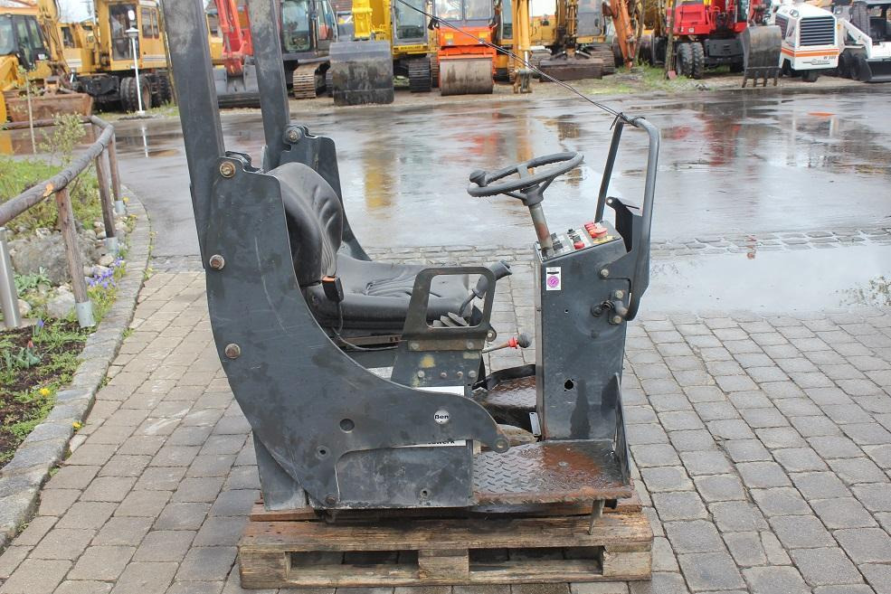 Bomag BW 100 AC 3 - Cabina e interior para Compactador mixto: foto 1 Bomag BW 100 AC 3 - Cabina e interior para Compactador mixto: foto 1