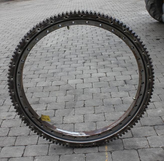 Caterpillar 212 BFT - Corona de giro para Maquinaria de construcción: foto 1 Caterpillar 212 BFT - Corona de giro para Maquinaria de construcción: foto 1