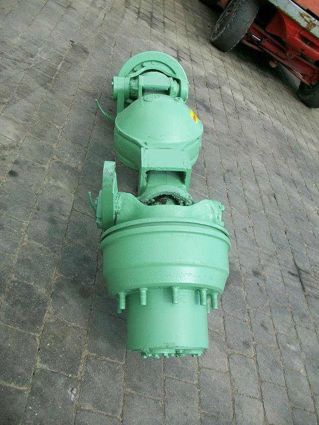 Caterpillar CAT-Eder M 600 - Eje y piezas para Maquinaria de construcción: foto 4 Caterpillar CAT-Eder M 600 - Eje y piezas para Maquinaria de construcción: foto 4