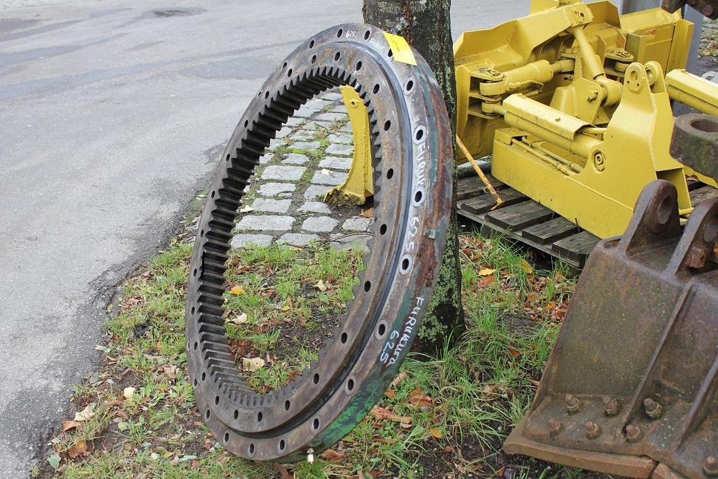 Furukawa 625 - Corona de giro para Maquinaria de construcción: foto 4 Furukawa 625 - Corona de giro para Maquinaria de construcción: foto 4