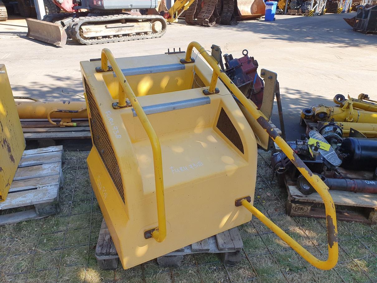 Furukawa 738 LS - Carrocería y exterior para Excavadora de cadenas: foto 2 Furukawa 738 LS - Carrocería y exterior para Excavadora de cadenas: foto 2