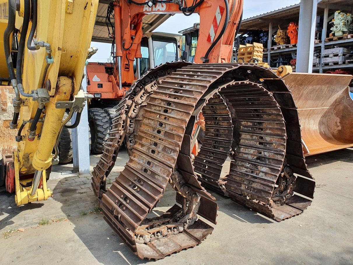 Furukawa 738 LS - Oruga para Maquinaria de construcción: foto 1 Furukawa 738 LS - Oruga para Maquinaria de construcción: foto 1