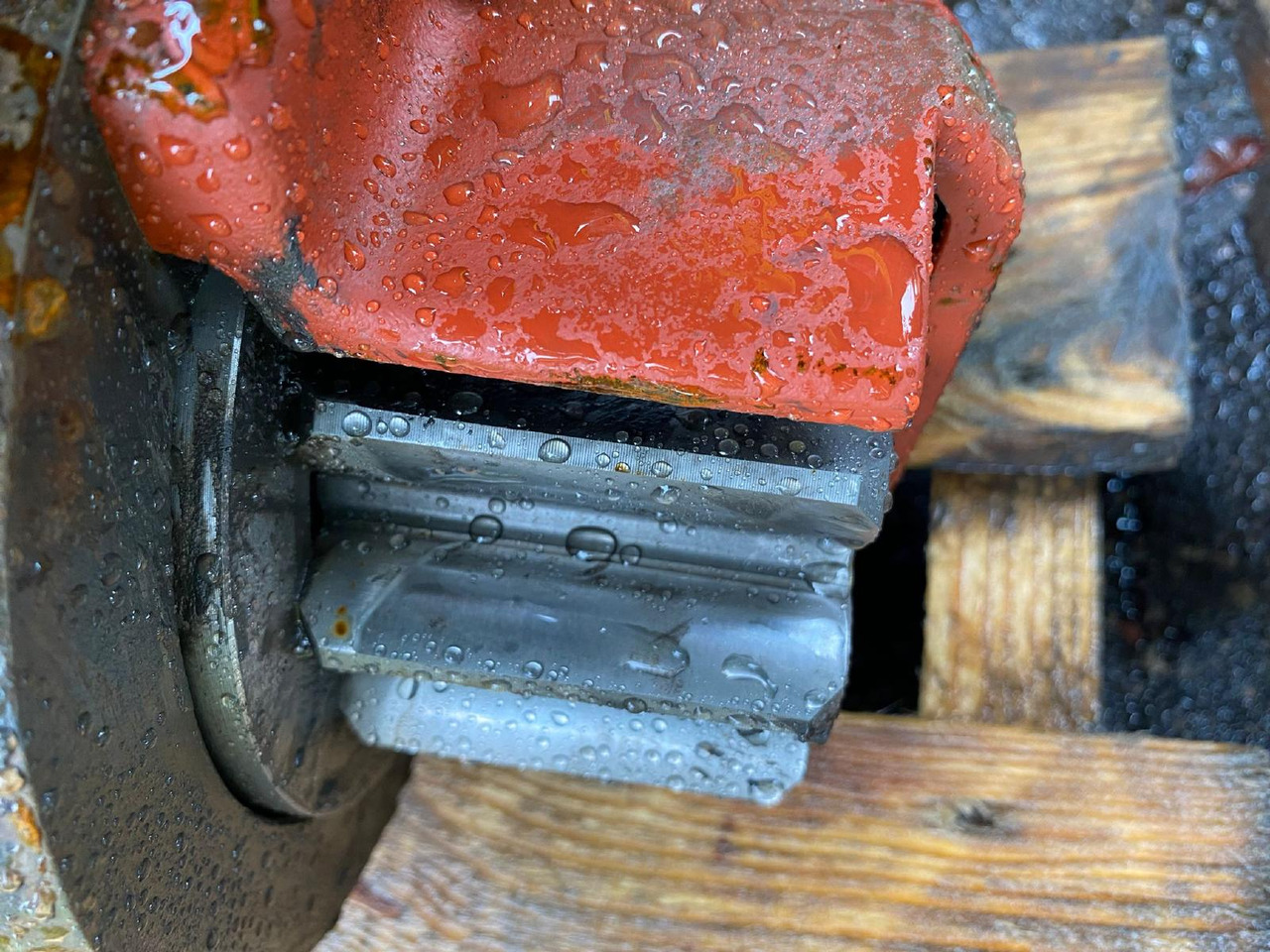 Liebherr A 904 LIT - Reductor de giro para Maquinaria de construcción: foto 2 Liebherr A 904 LIT - Reductor de giro para Maquinaria de construcción: foto 2