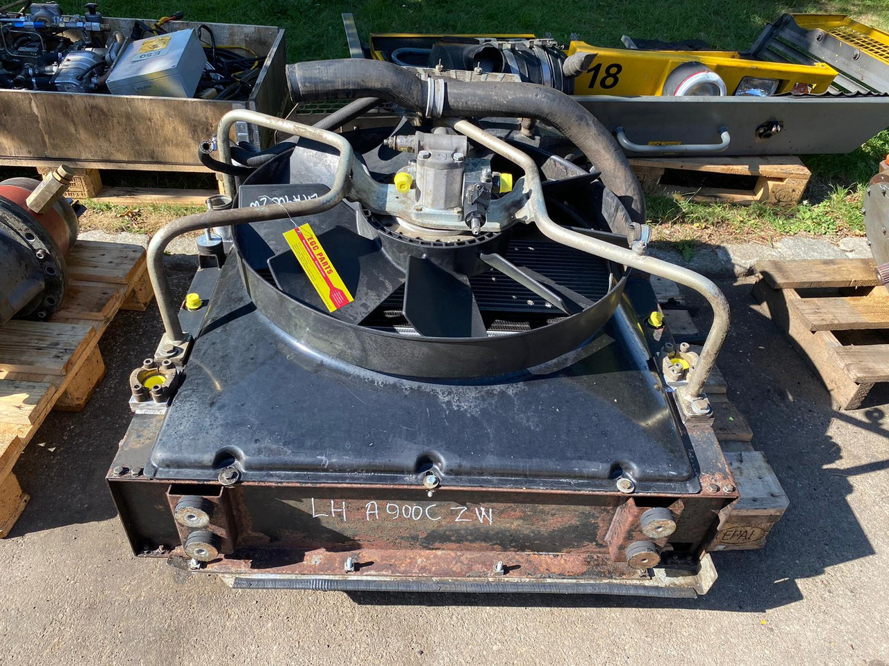 Liebherr A900C ZW - Sistema de refrigeración para Maquinaria de construcción: foto 1 Liebherr A900C ZW - Sistema de refrigeración para Maquinaria de construcción: foto 1