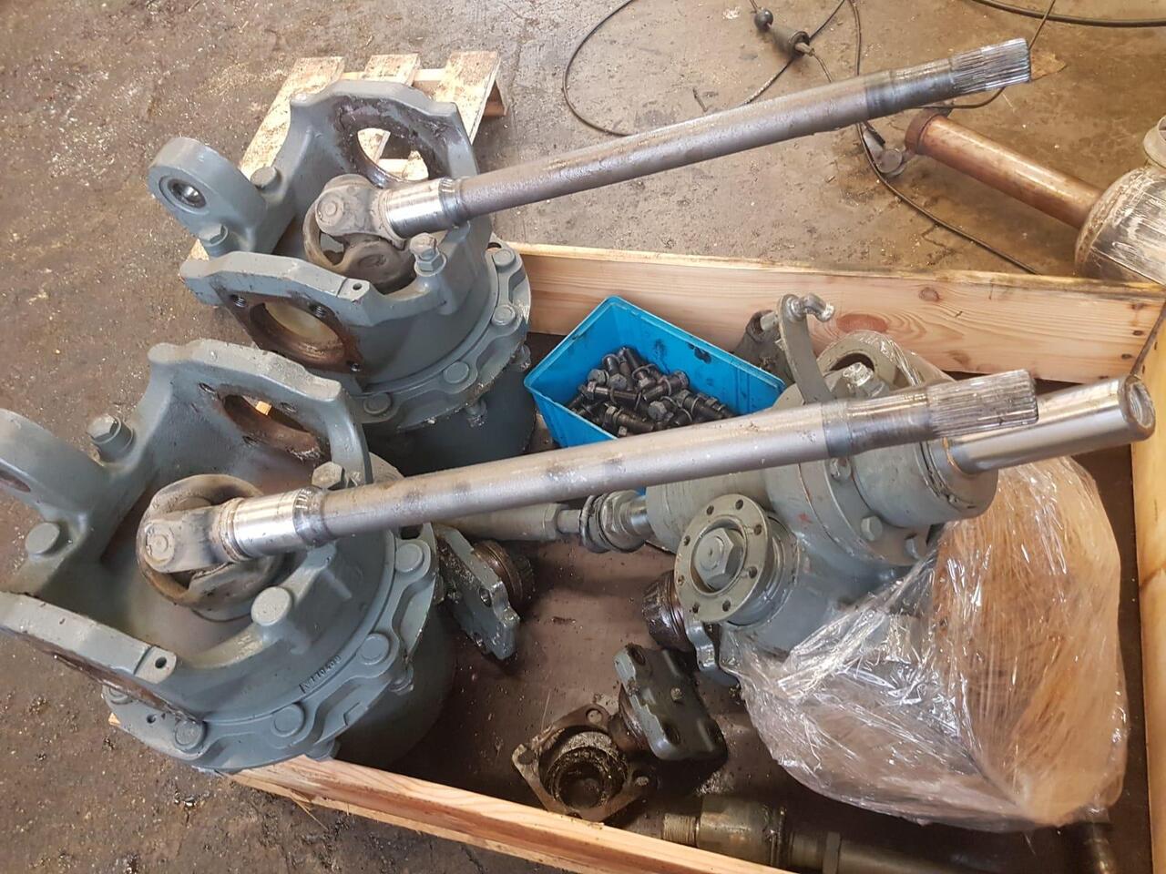 Liebherr A904C LIT / ZF 3060 - Eje y piezas para Maquinaria de construcción: foto 3 Liebherr A904C LIT / ZF 3060 - Eje y piezas para Maquinaria de construcción: foto 3