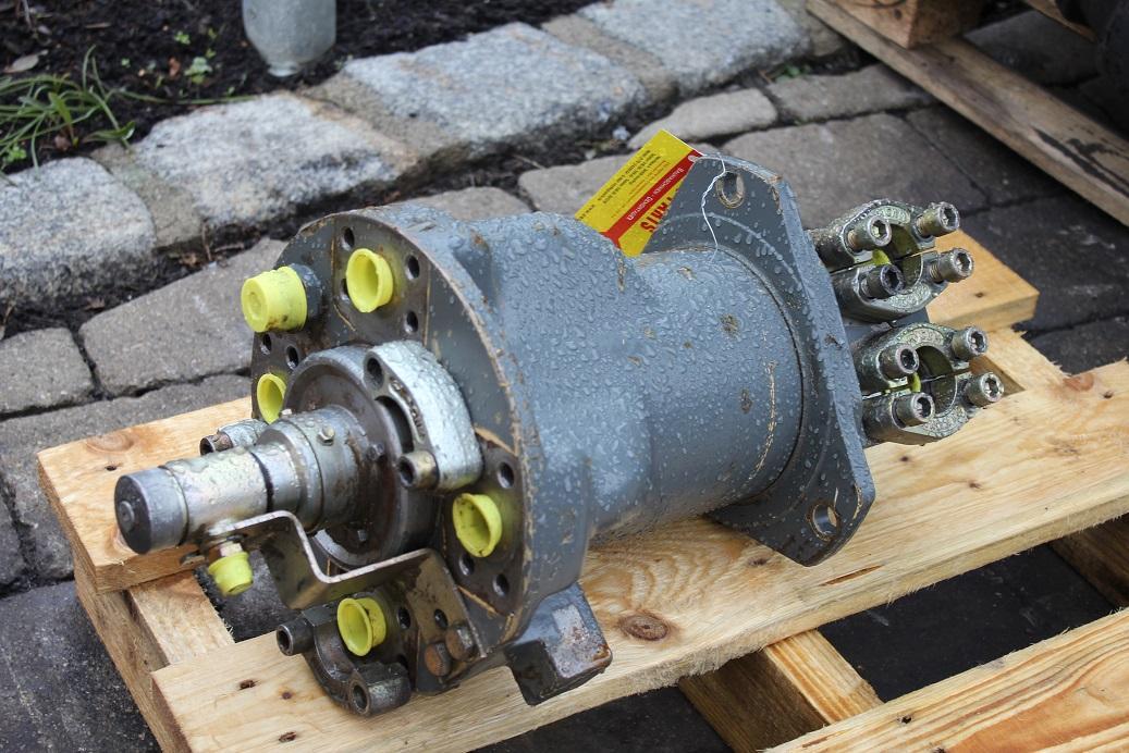 Liebherr R 914 C - Hidráulica para Maquinaria de construcción: foto 1 Liebherr R 914 C - Hidráulica para Maquinaria de construcción: foto 1