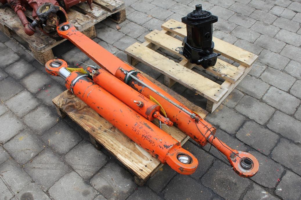Schaeff SKL 831 - Cilindro hidráulico para Maquinaria de construcción: foto 1 Schaeff SKL 831 - Cilindro hidráulico para Maquinaria de construcción: foto 1