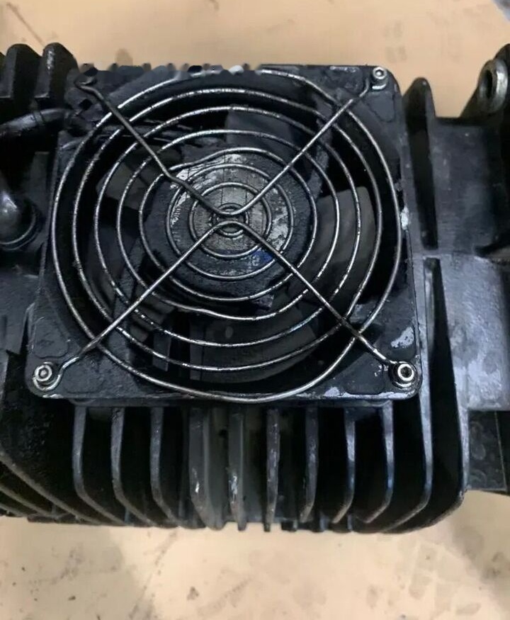 Do Autobusu Volvo B5LH E5 K202733 HCS K202733 - Compresor para Camión: foto 2 Do Autobusu Volvo B5LH E5 K202733 HCS K202733 - Compresor para Camión: foto 2